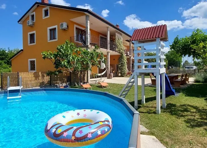 Kizin House, Cozy Apartments By Istrian Embrace