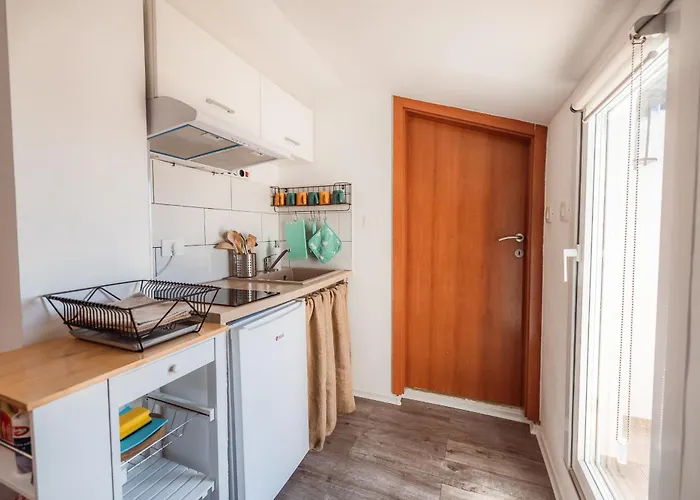 Kizin House, Cozy Apartments By Istrian Embrace