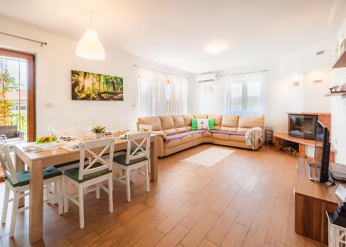 Kizin House, Cozy Apartments By Istrian Embrace