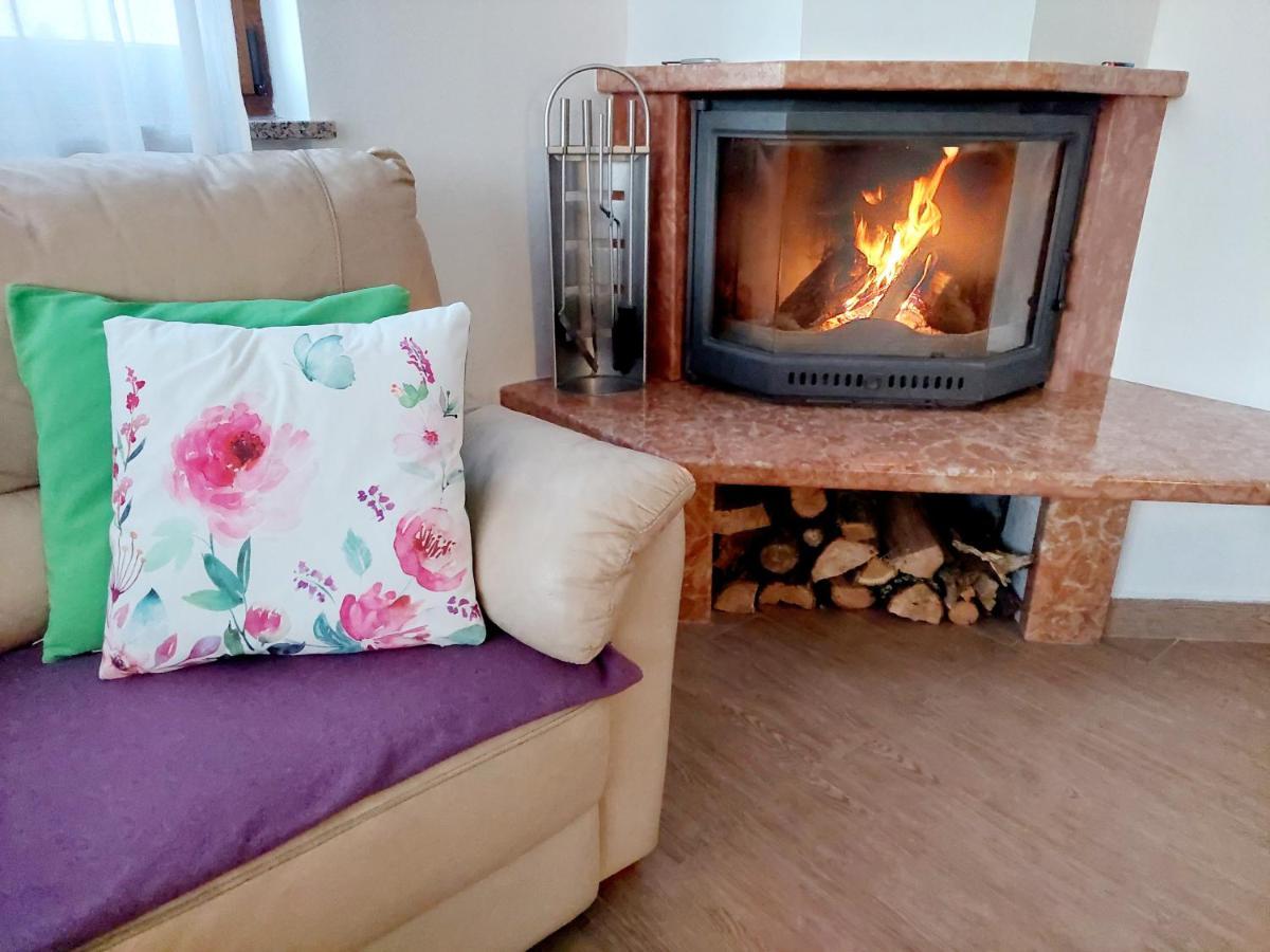Kizin House, Cozy By Istrian Embrace Brezovica pri Gradinu